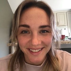 Meet your Posher, Alisha